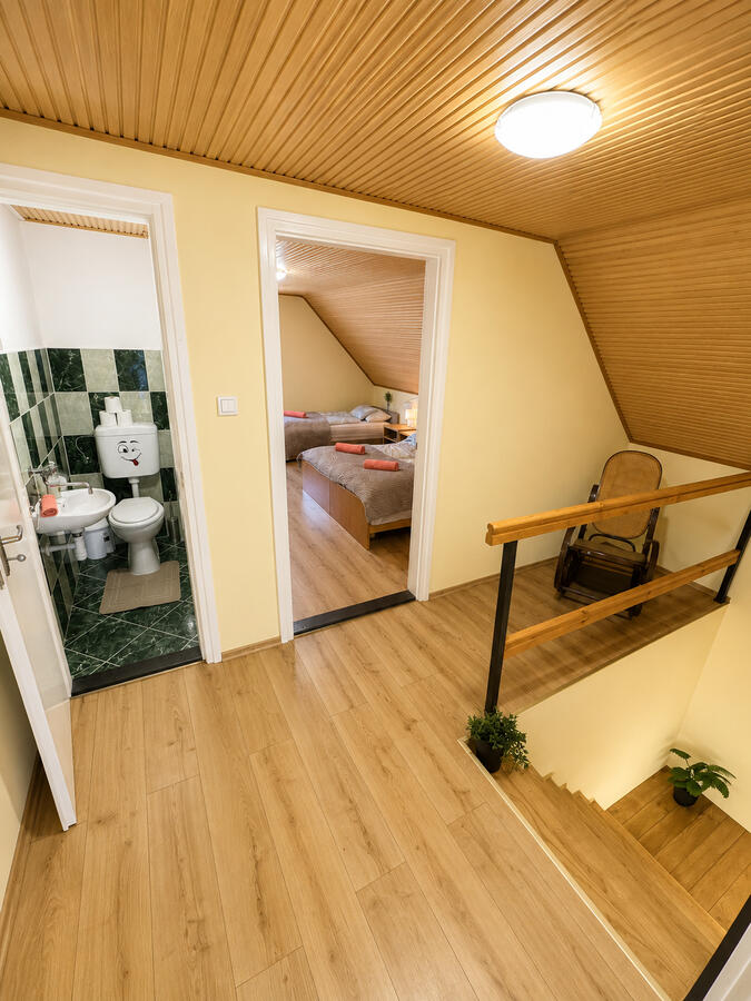 Hálószoba 1 Manna Igal Apartman szállás közel az Igali gyógyfürdőhöz és a Balatonhoz